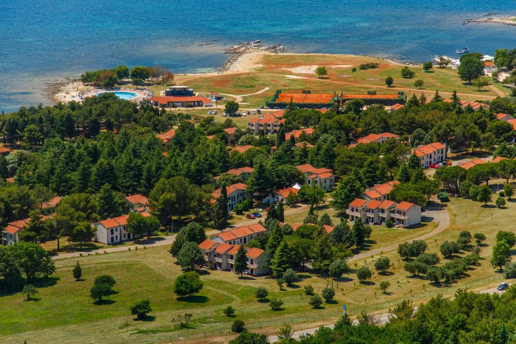 Turističko naselje POLYNESIA PLAVA LAGUNA