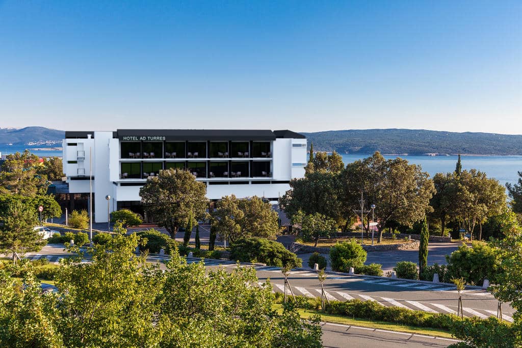 Hotel AD TURRES