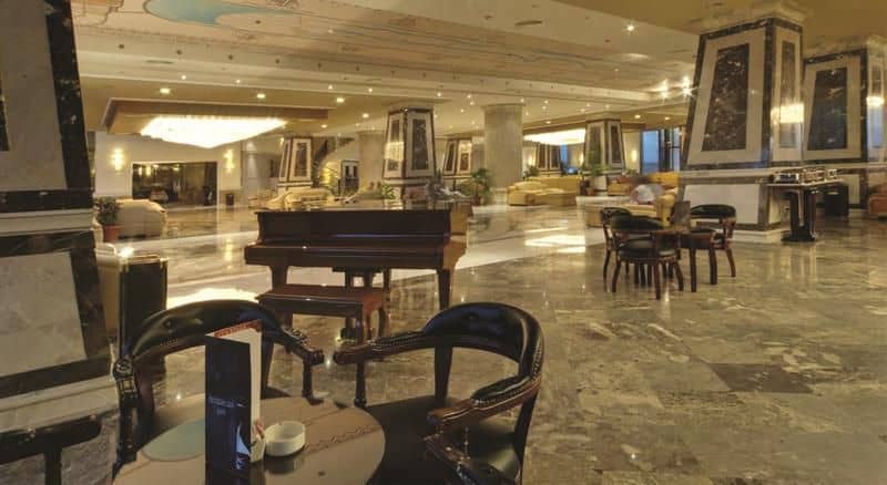 Hotel Amc Royal Hotel