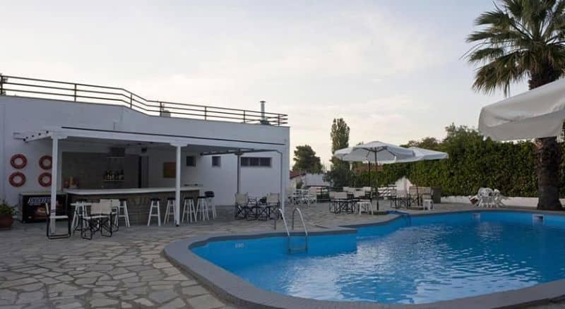 Hotel Theo Bungalovi