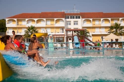 Hotel Kanali Beach