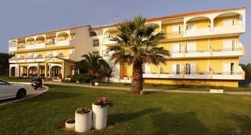 Hotel Kanali Beach