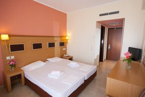 Hotel Kanali Beach
