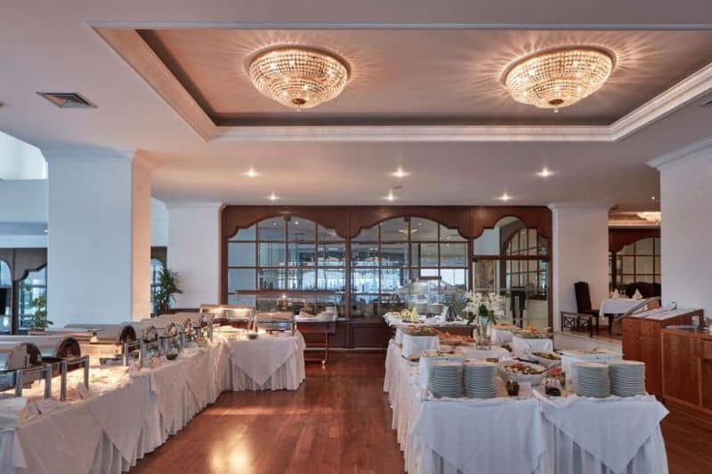 Hotel Grecian Bay