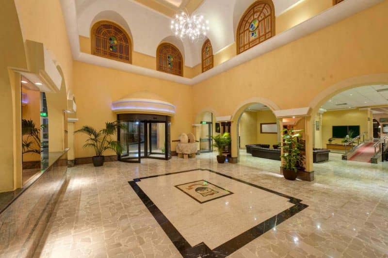 Hotel Paradise Bay Resort