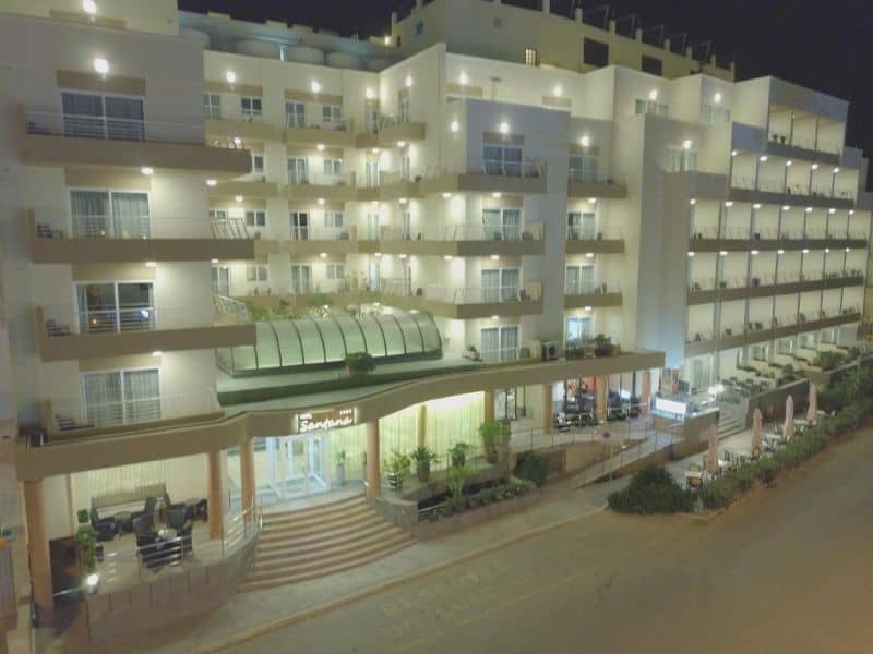 Hotel Santana