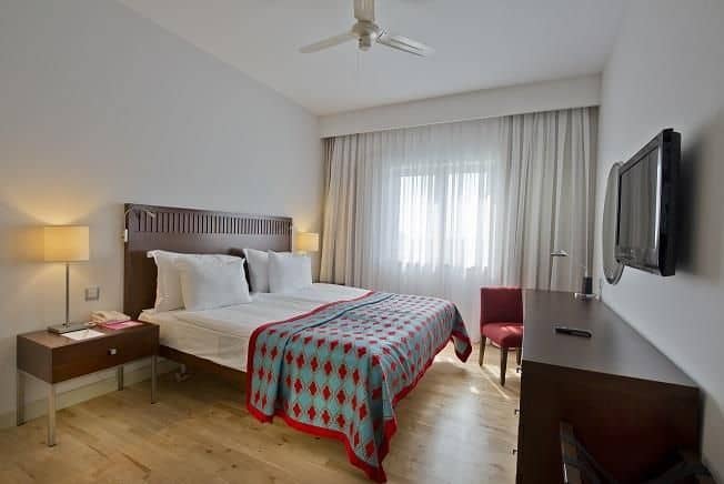 Hotel Lara Barut Collection