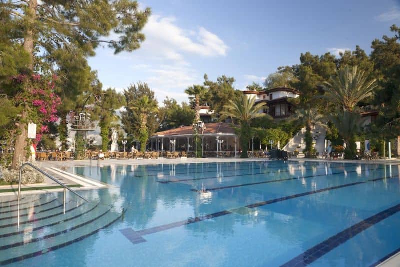 Hotel Club & Hotel Letoonia