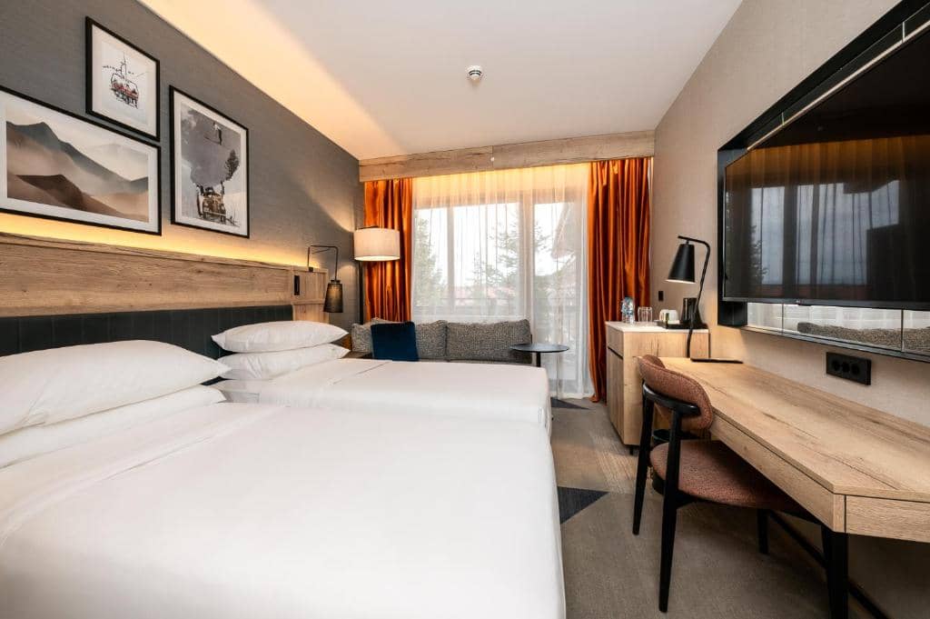 Hotel Four Points by Sheraton (ex Strazhite )
