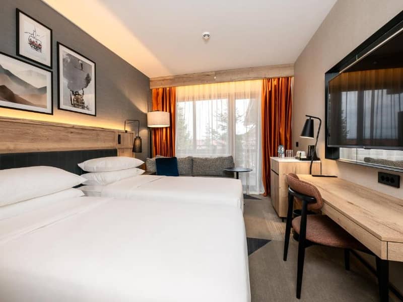 Hotel Four Points by Sheraton (ex Strazhite )