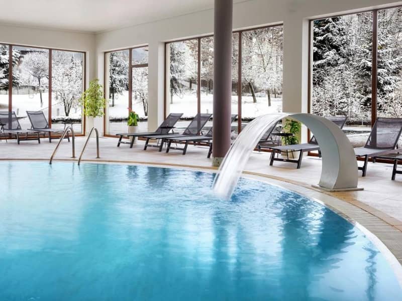Hotel Four Points by Sheraton (ex Strazhite )