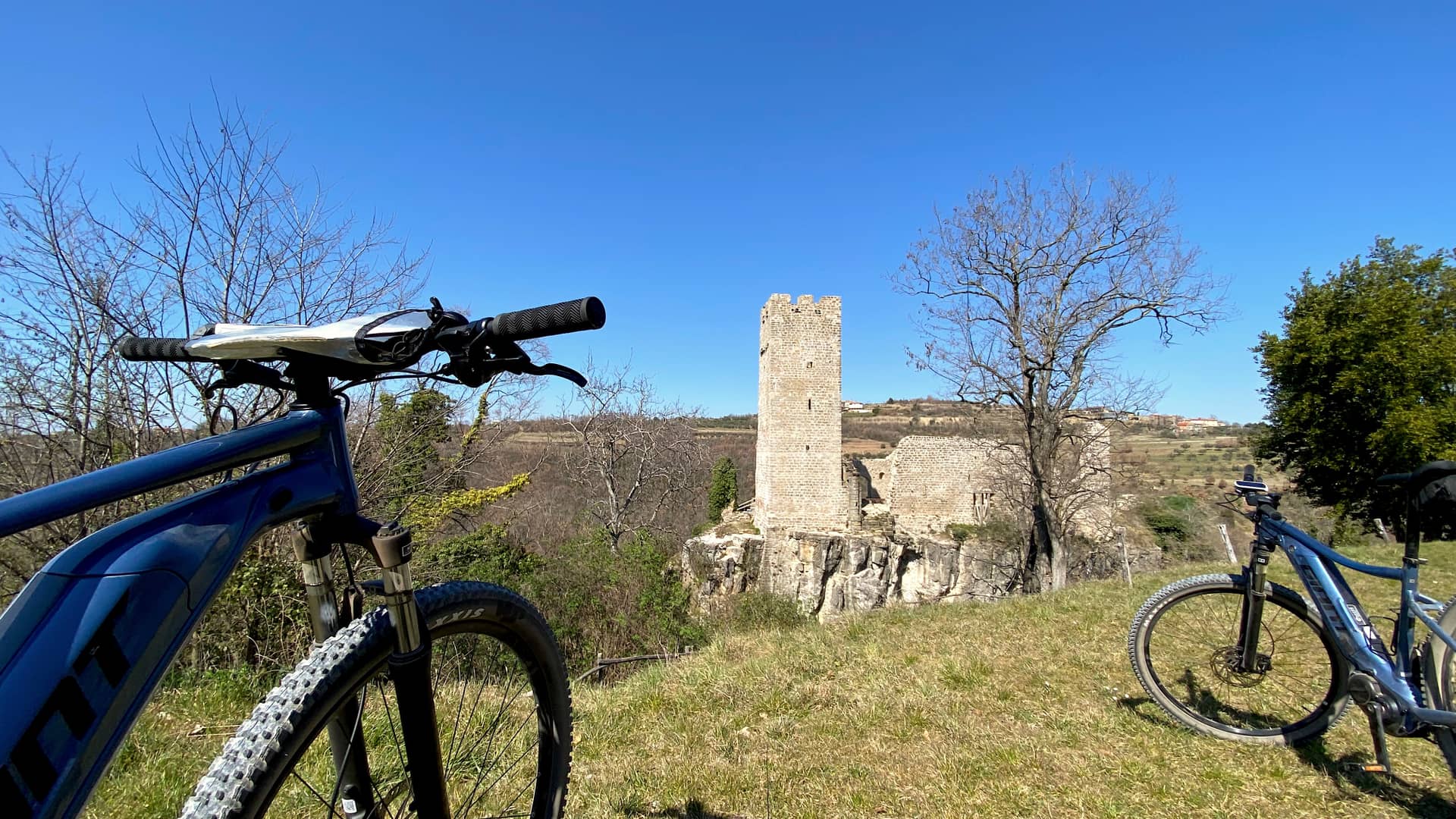 Discover Istria medieval towns on E-bike
