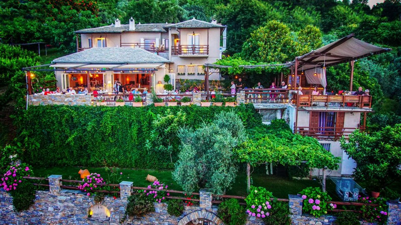 Vila Agapitos Villas & Guesthouses