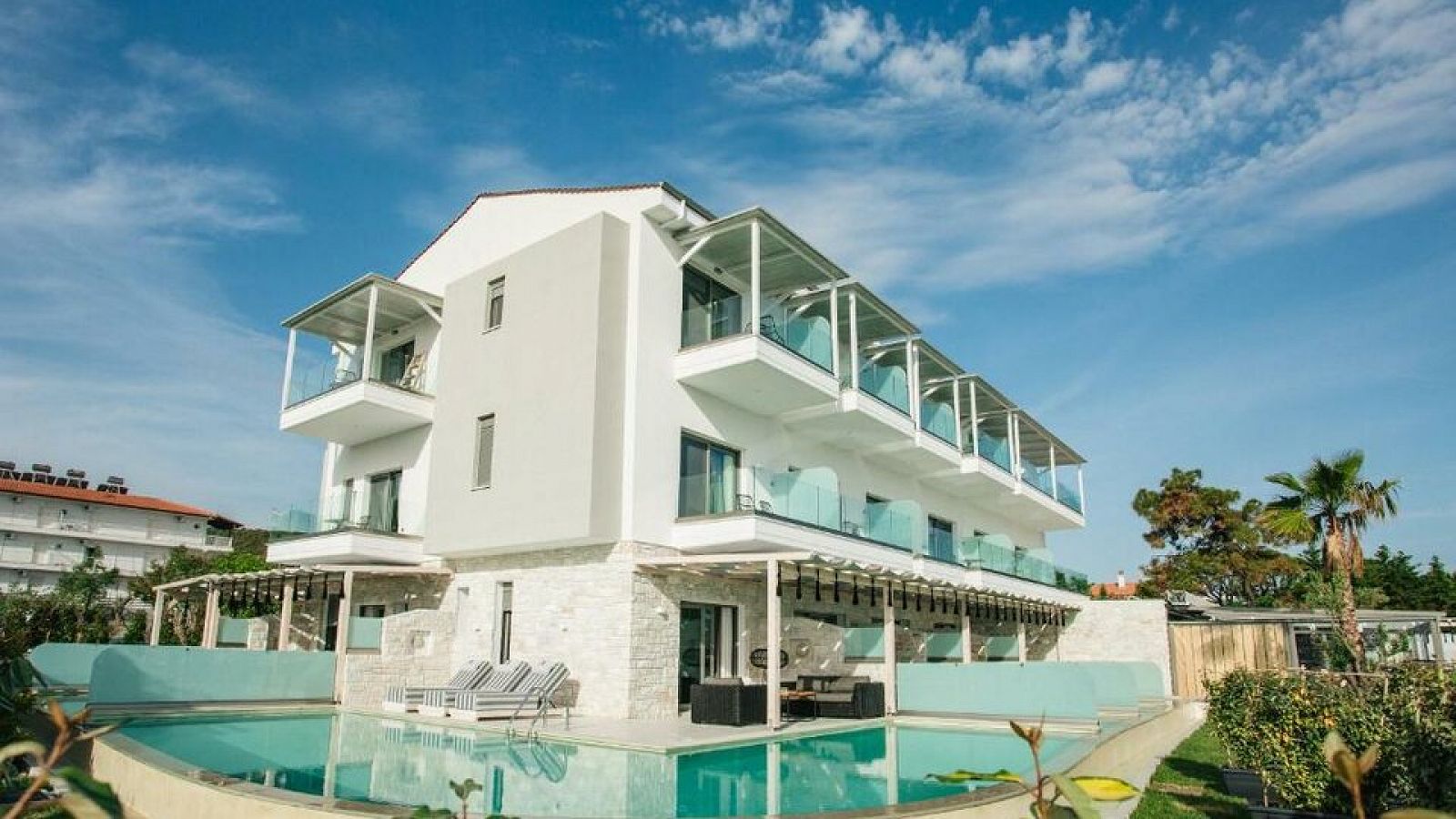 Vila Blue Carpet Luxury Suites