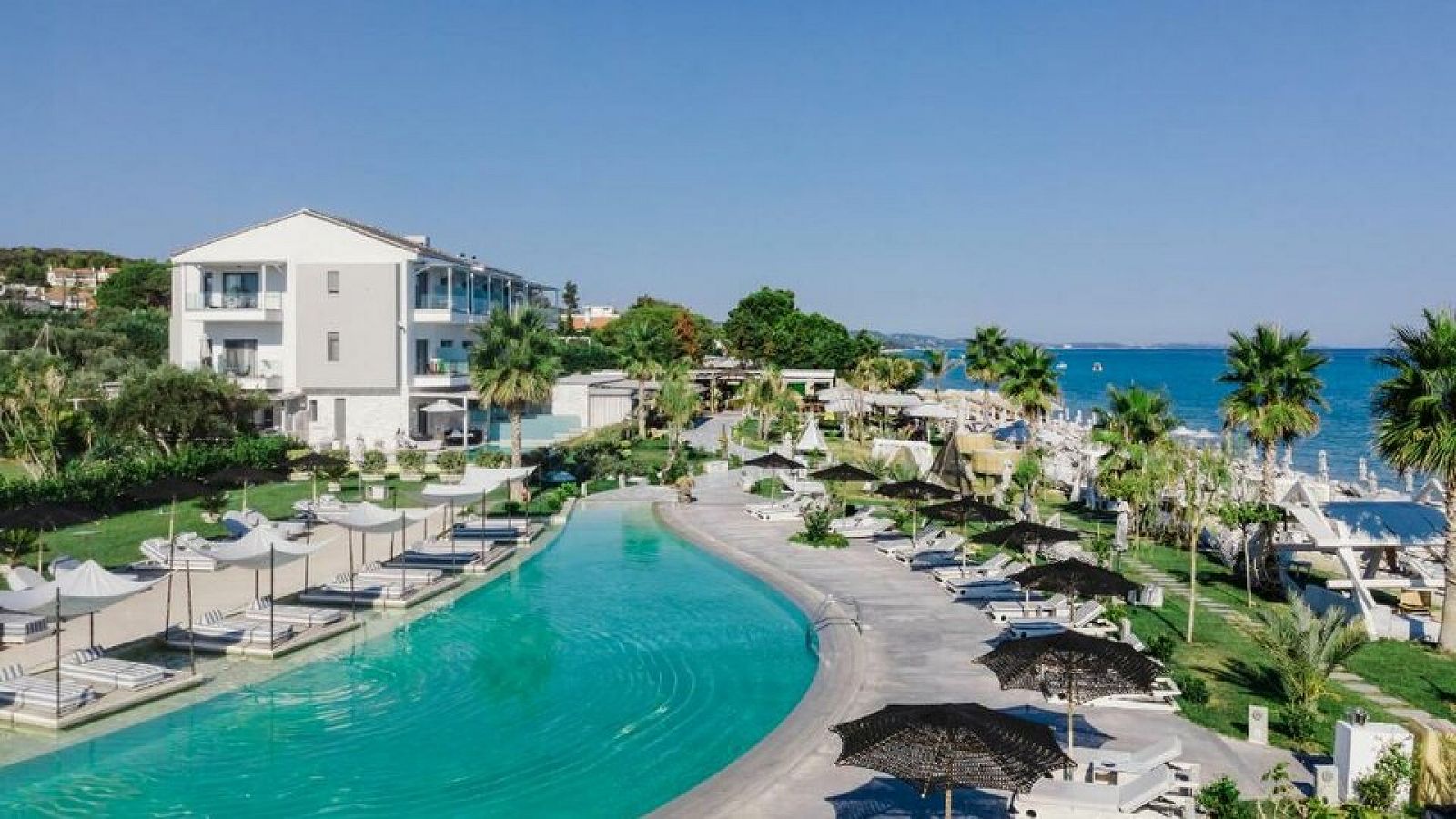 Vila Blue Carpet Luxury Suites