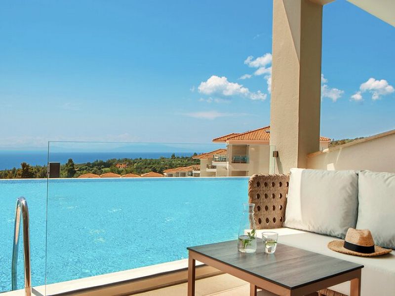 Hotel Zeus Eleva Ajul