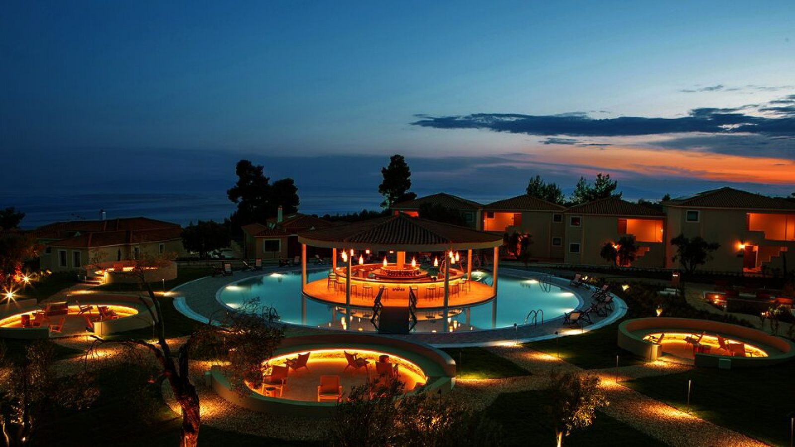 Hotel Zeus Eleva Ajul