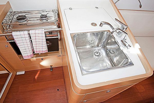 Beneteau First 35 - Rhea - 6