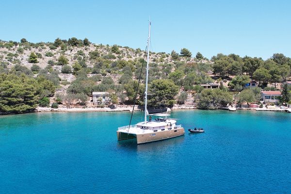 Lagoon 450 Fly - Black Duck - 6