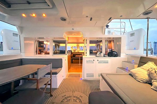 Lagoon 450 Fly - Black Duck - 5