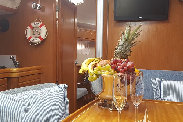 Bavaria 40 Cruiser - "LADY BUTTERFLY" - 5