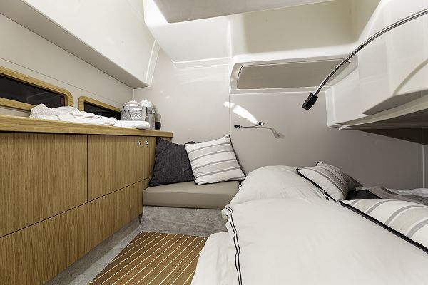 SAS-Vektor Adriana 36 - Gaja - 8