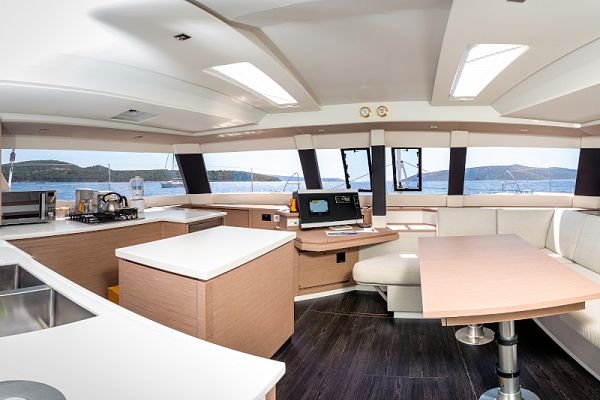 Fountaine Pajot Saba 50 - 3