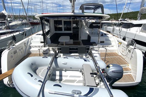 Lagoon 40 - Sunset - 7