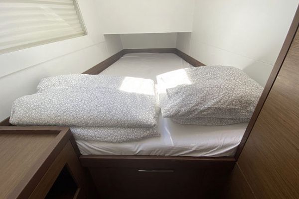 Lagoon 40 - Sunset - 5