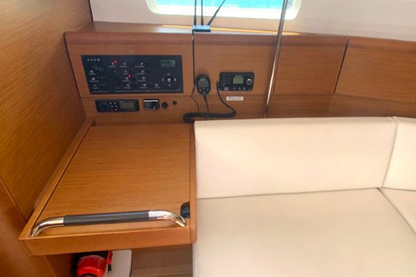 Jeanneau Sun Odyssey 389 - Amadeus - 5