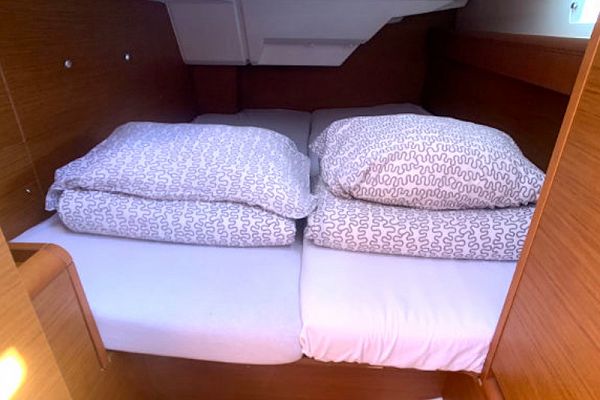 Jeanneau Sun Odyssey 389 - Amadeus - 4