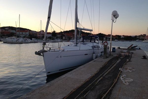 Beneteau Oceanis 50 Family - Flying Colours - 8