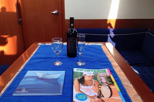 Beneteau Oceanis 50 Family - Flying Colours - 7