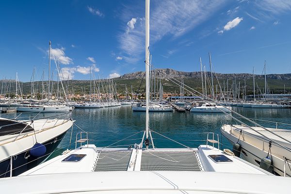 Lagoon 42 - LA PERLA (WITH AC&GENERATOR OWNER VERSION) - 4