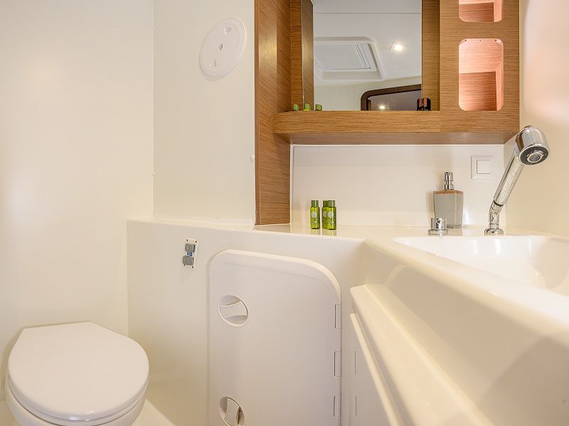 Lagoon 42 - JASMINE 1 - 8