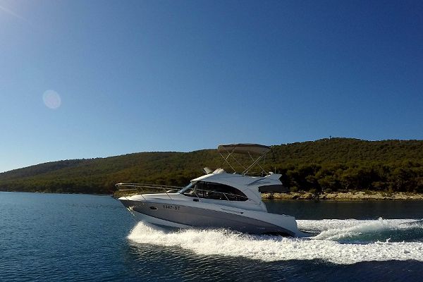 Beneteau Antares 30 Fly - Lumar SeaMotion - 6