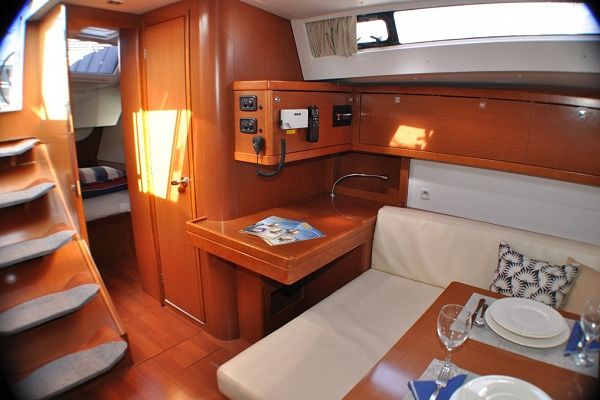 Beneteau Oceanis 48 - Cheeky Lady - 8