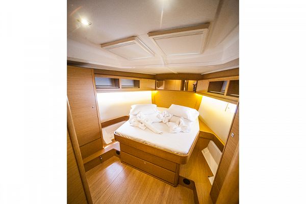 Dufour 460 Grand Large - MALIN (owner version, new sails 2024., air condition, generator) - 8