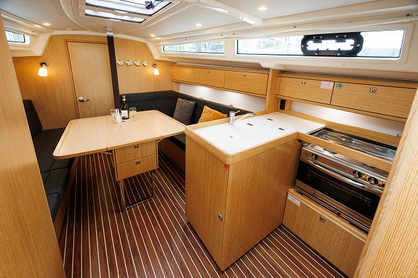 Bavaria Cruiser 34 Style - Roko - 7