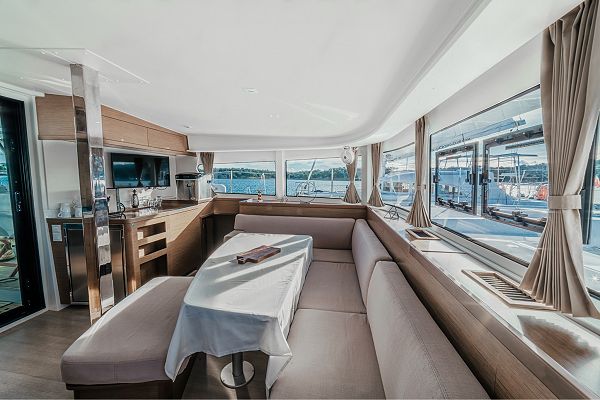 Lagoon 42 - ZETA - 3