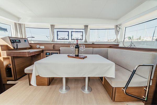 Lagoon 40 - MEEA - 3