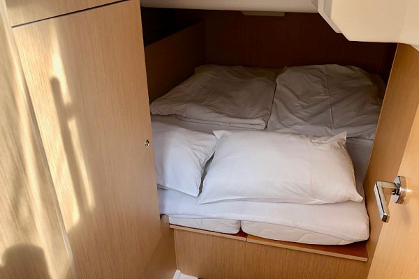 Beneteau Oceanis 38.1 - Foxy - 8