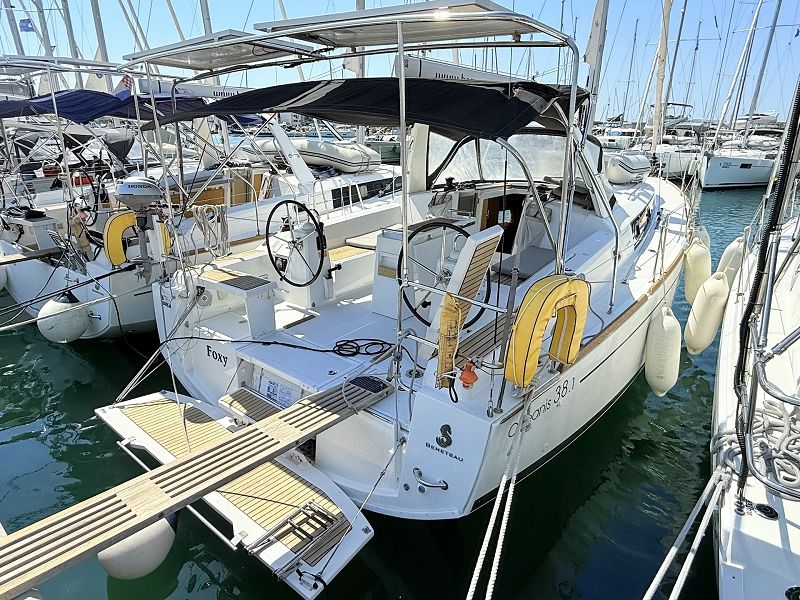 Beneteau Oceanis 38.1 - Foxy - 5