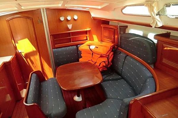 Beneteau Oceanis 423 - Myrtillus - 3