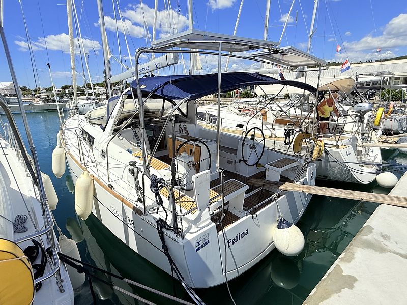 Beneteau Oceanis 38 - Felina - 1