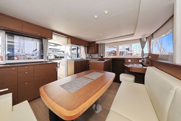 Lagoon 450 - OLIVER - 8