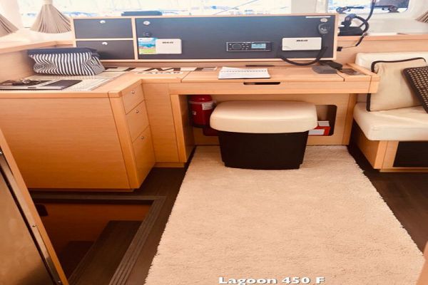 Lagoon 450 - TIME  - 4