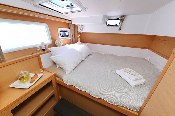 Lagoon 39 - GIN TONIC - 5