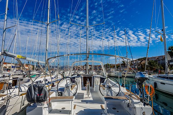 Beneteau Oceanis 38.1 - Pleasure - 6