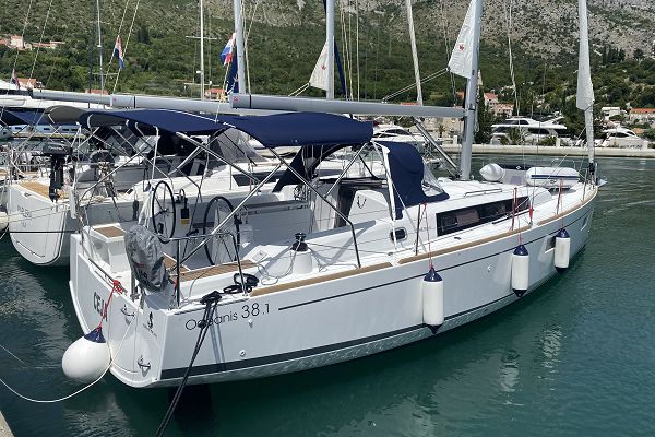 Beneteau Oceanis 38.1 - Ceja - 7